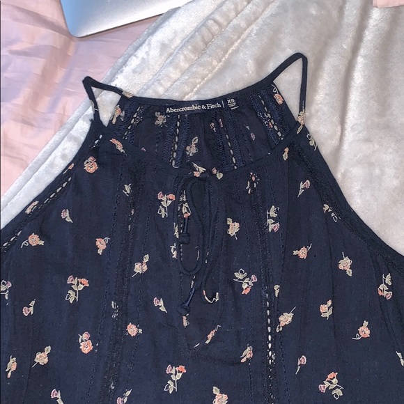 Abercrombie & Fitch Blouse - Picture 2 of 6